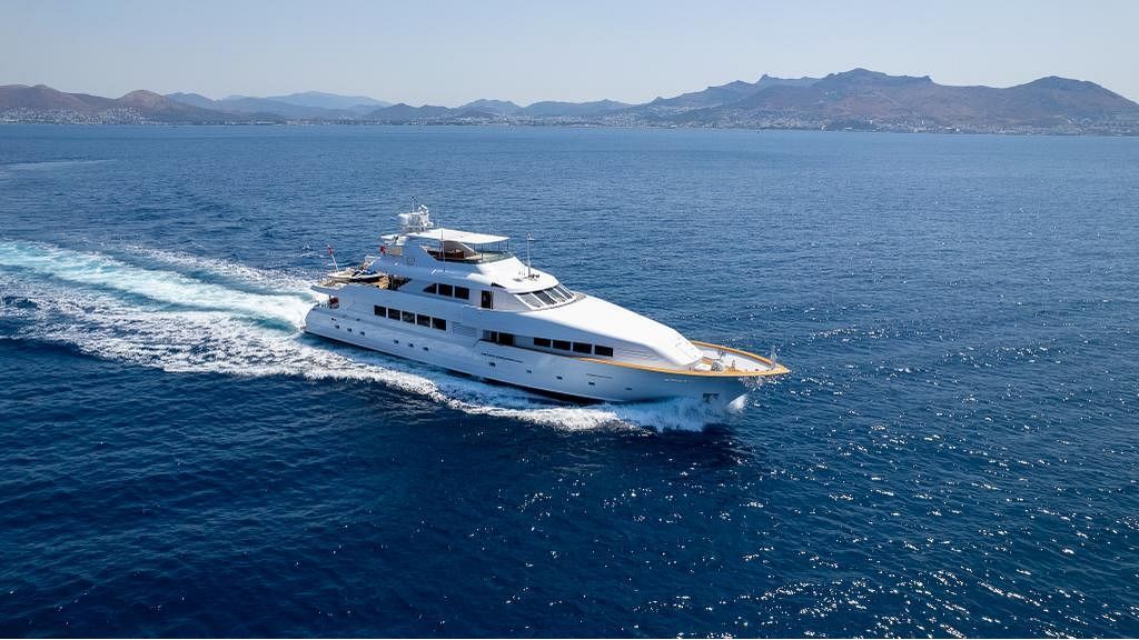 Mary Motor Yacht (04)