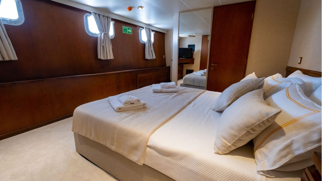 Mary Motor Yacht (51)