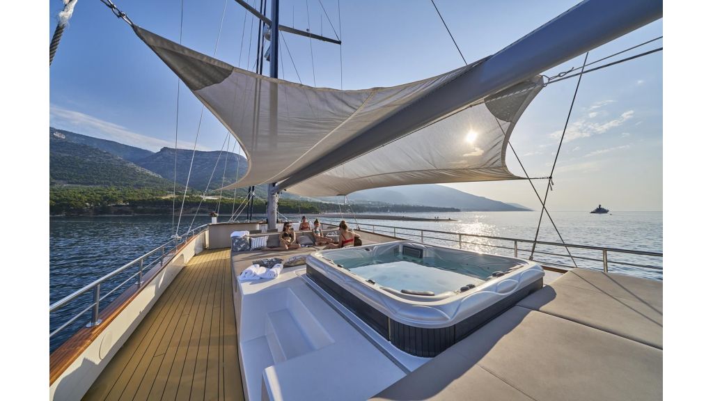 Luxury Sailing Yacht Dalmatino (29)