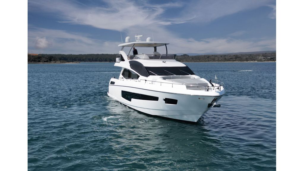 Sunseeker 75 Motor Yacht (1)
