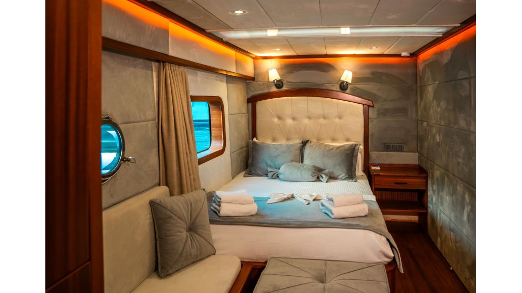 Oggusto Trawler (515)