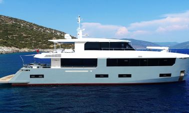 AEGEAN EXPLORER 26 M master 2000