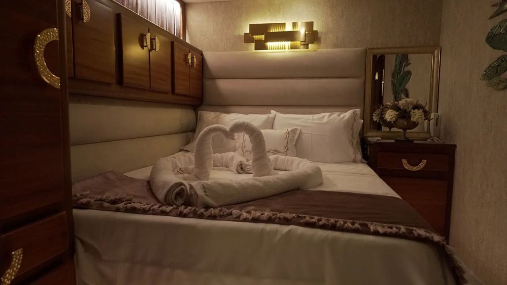 ayem motor yacht (039)