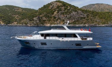 Lavin Motor Yacht (001) master