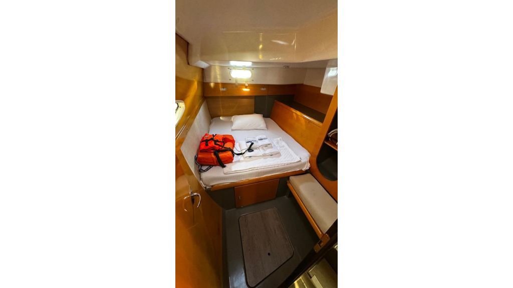 Fountaine Pajot 40 Catamaran (011)