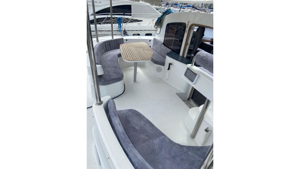 Fountaine Pajot 40 Catamaran (104)