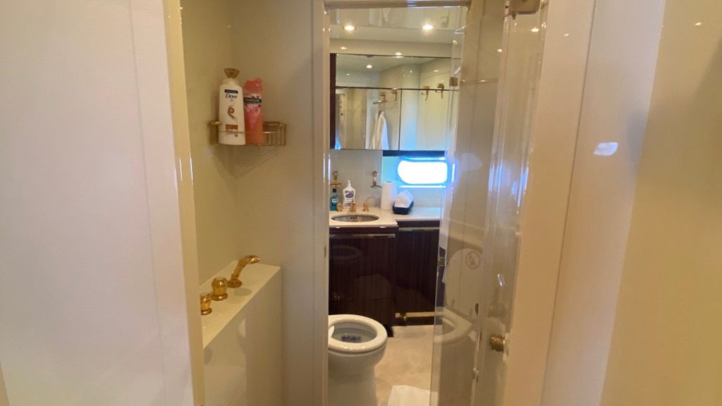 White Pearl Leopard 105 (002)