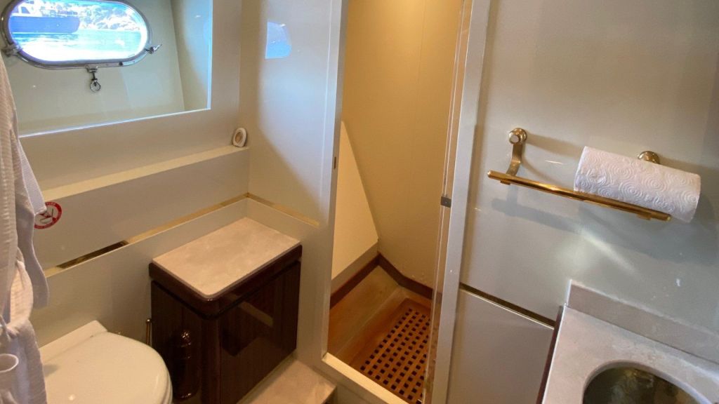 White Pearl Leopard 105 (006)