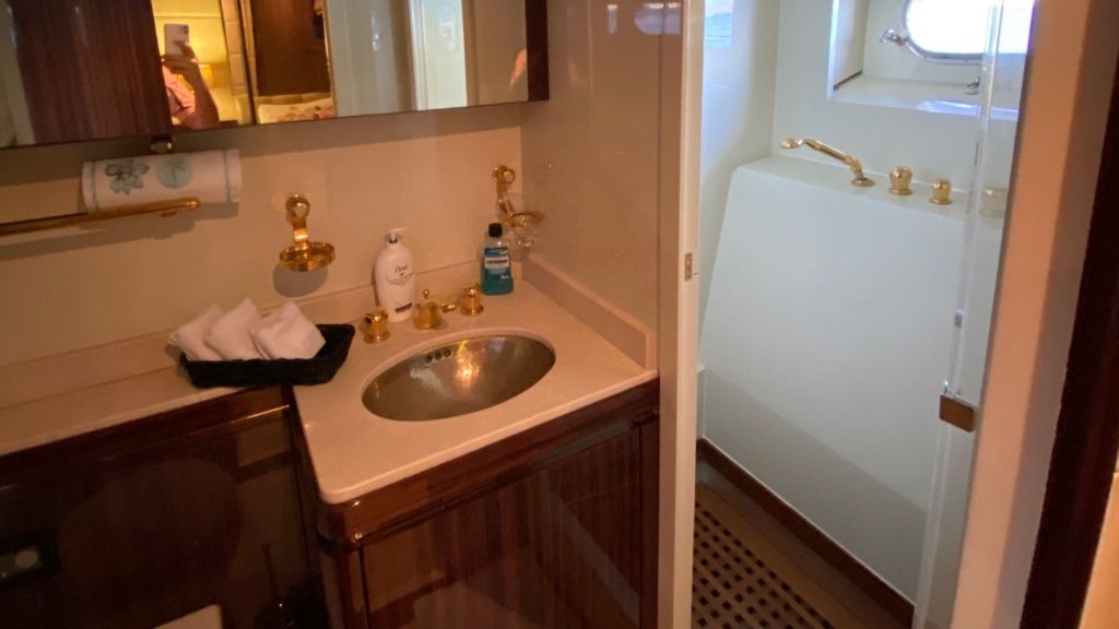 White Pearl Leopard 105 (008)