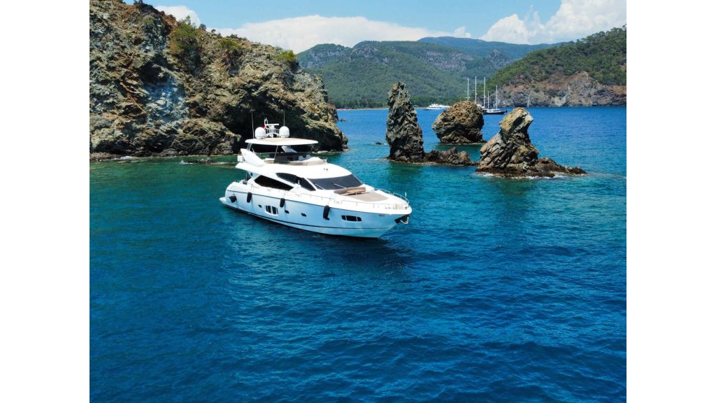 Sunseeker 80 gocek daily charter (009)