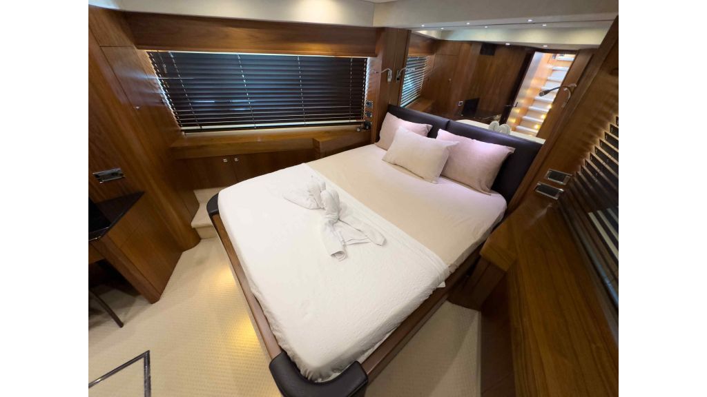 Sunseeker 80 gocek daily charter (023)