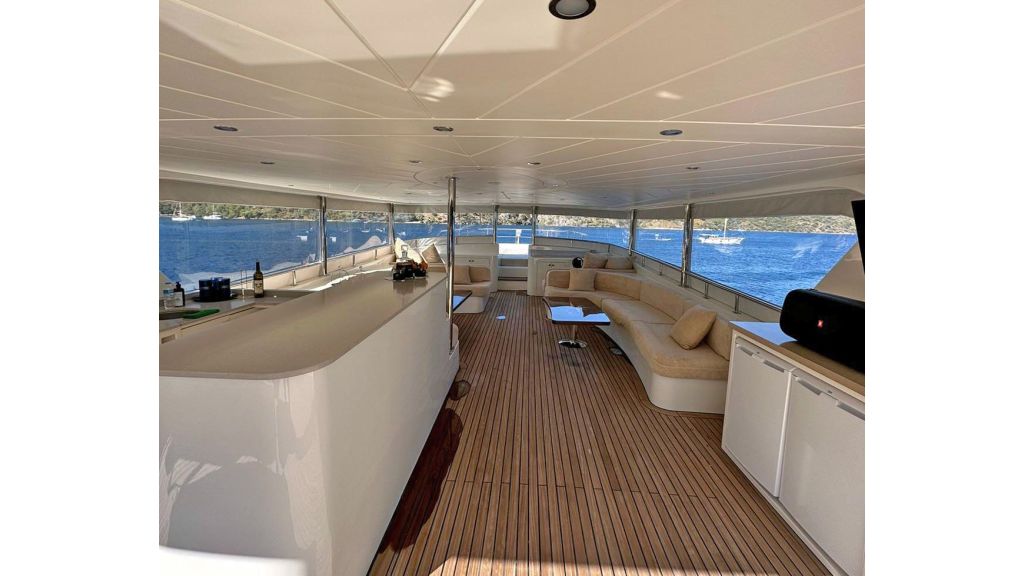 Custom Built Trawler (20)