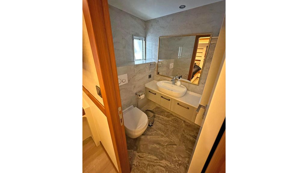 Custom Built Trawler (9)