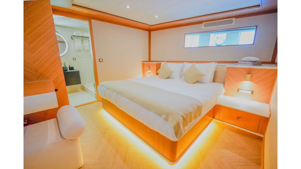 King Of The Sea (523)