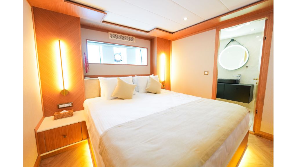 King Of The Sea (524)