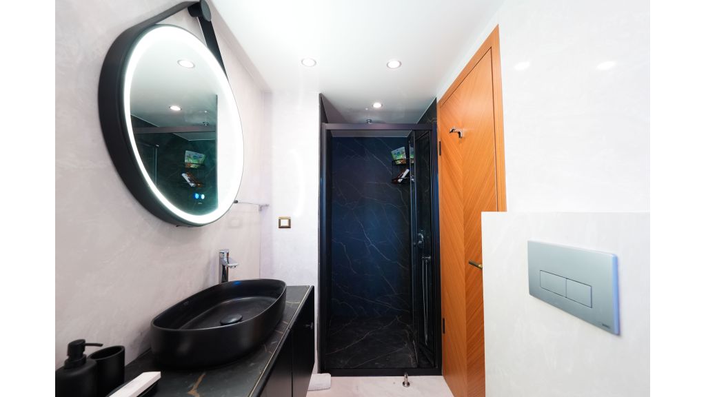 King Of The Sea (535)