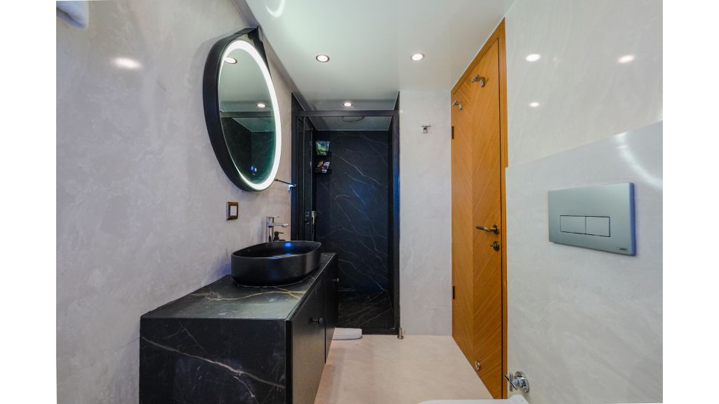 King Of The Sea (536)