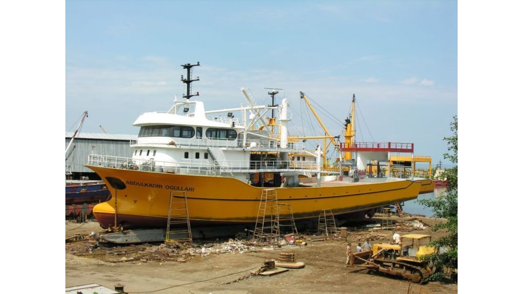 43m Fishing Trawler (022)