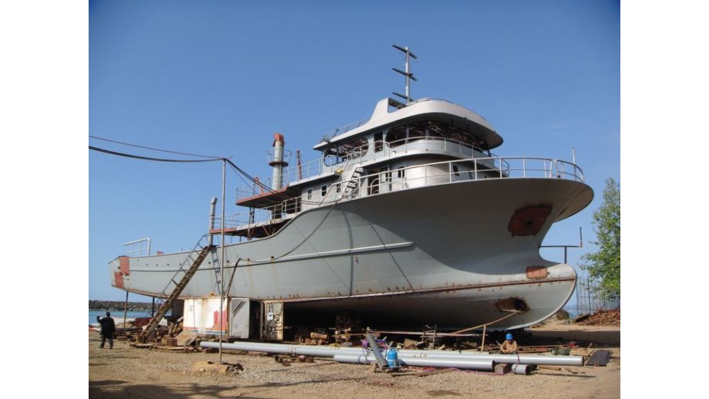 43m Fishing Trawler (026)