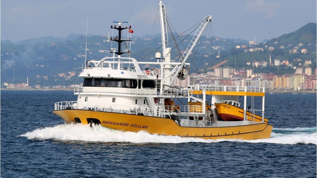 43m Fishing Trawler (040)