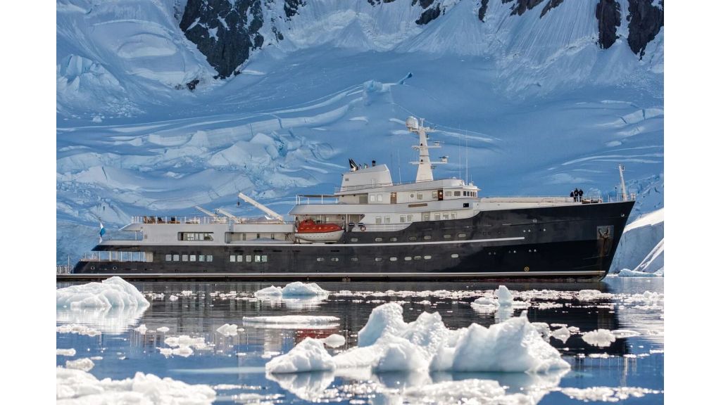 AQUA LARES (047) master