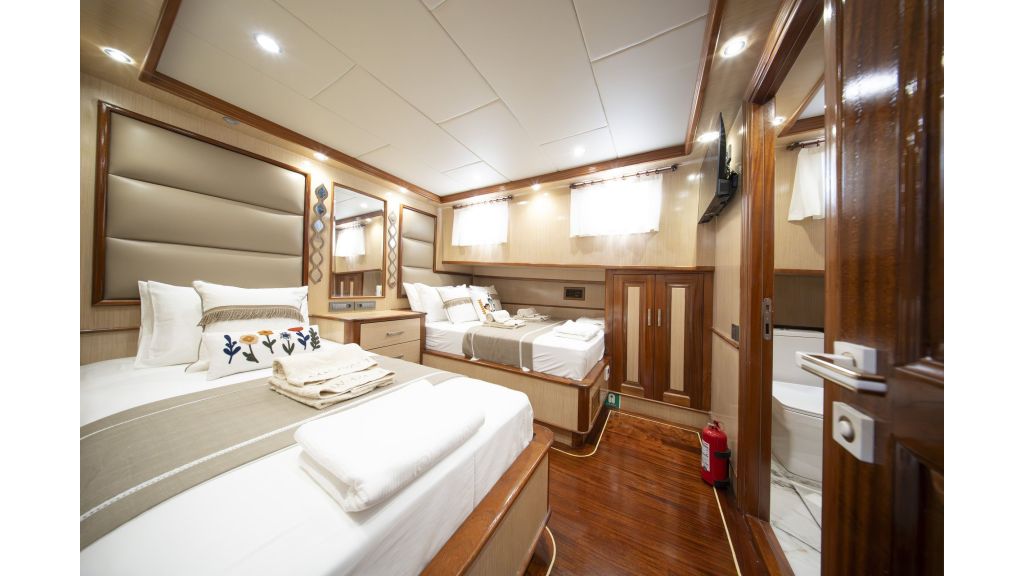 Kaan Ayaz Gulet (024)