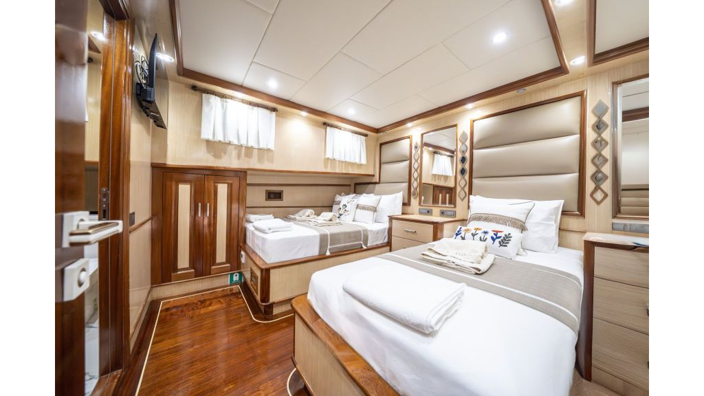 Kaan Ayaz Gulet (076)