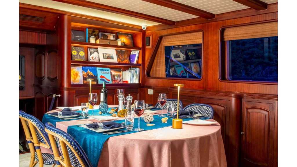 Voyage Ketch Steel Hull Sailing Yacht (10)