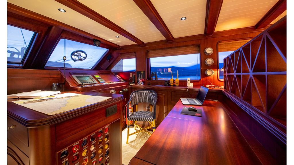 Voyage Ketch Steel Hull Sailing Yacht (12)