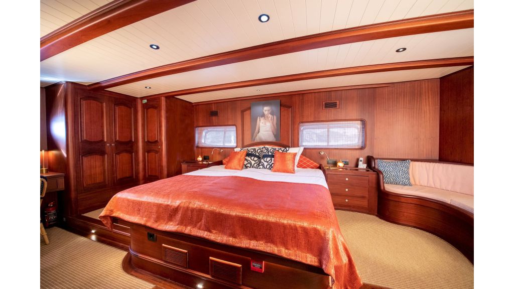 Voyage Ketch Steel Hull Sailing Yacht (18)