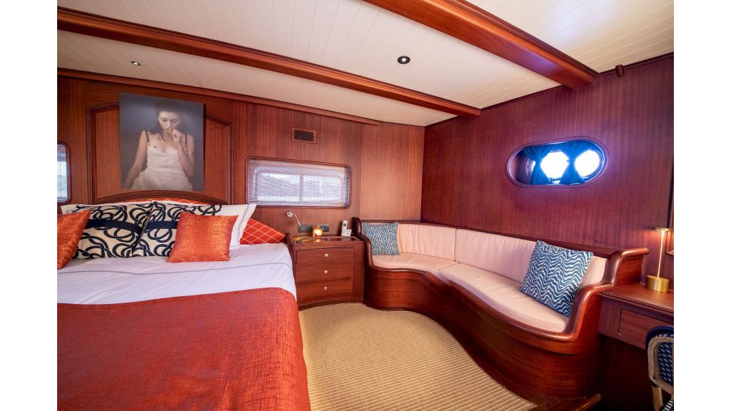 Voyage Ketch Steel Hull Sailing Yacht (22)