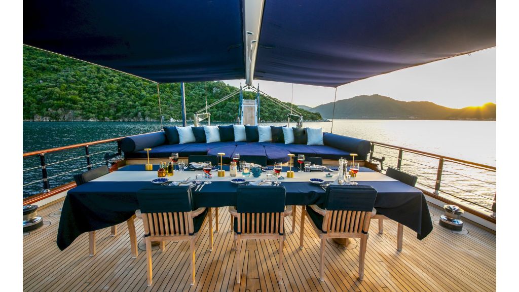 Voyage Ketch Steel Hull Sailing Yacht (32)