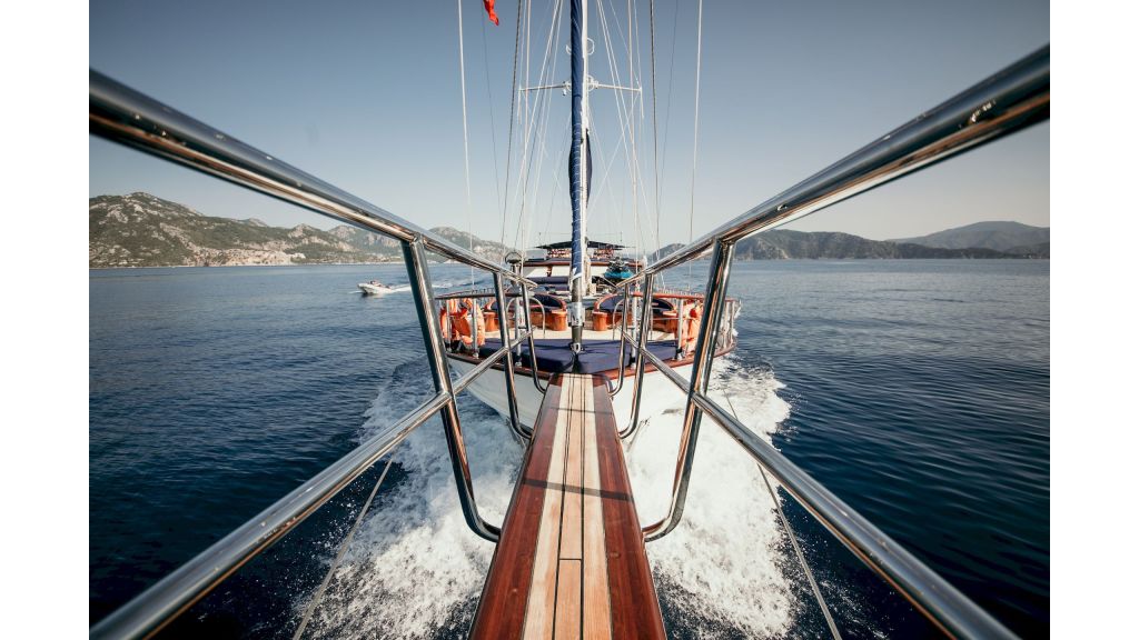 Voyage Ketch Steel Hull Sailing Yacht (48)