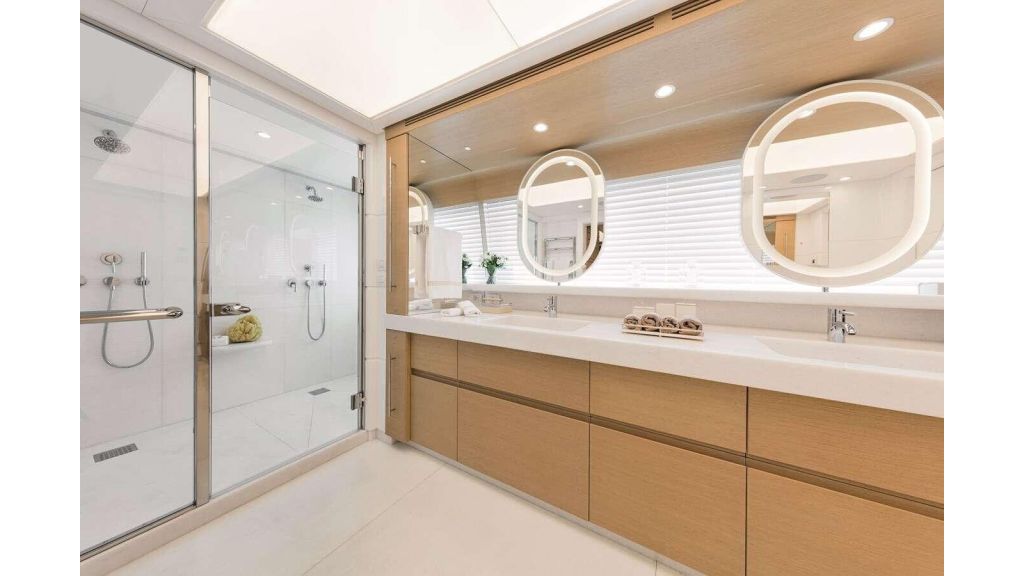 moca yacht benetti (513)