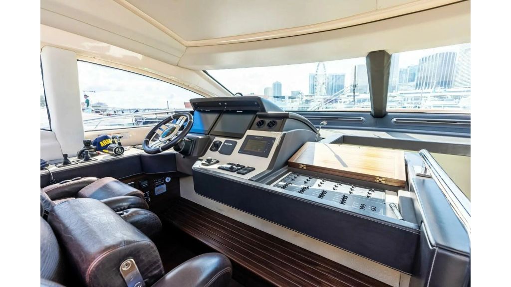 azimut 72s (022)