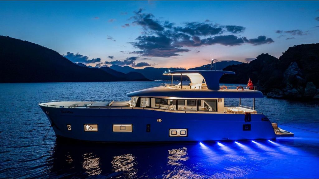 TanWay Motor Yacht (522)