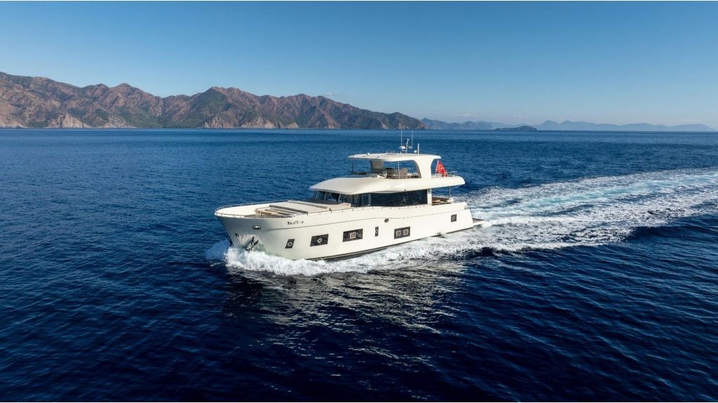 TanWay Motor Yacht (523) master