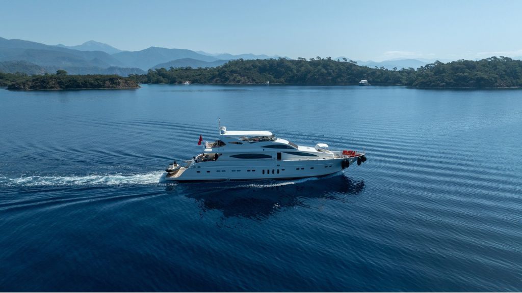 coral yacht (204) master