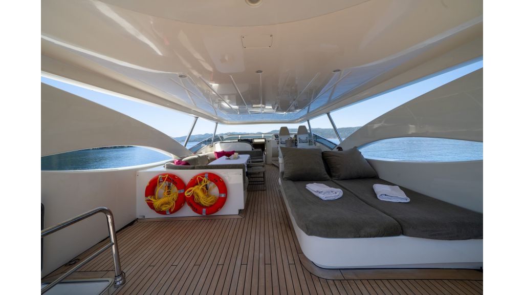 coral yacht (261) master