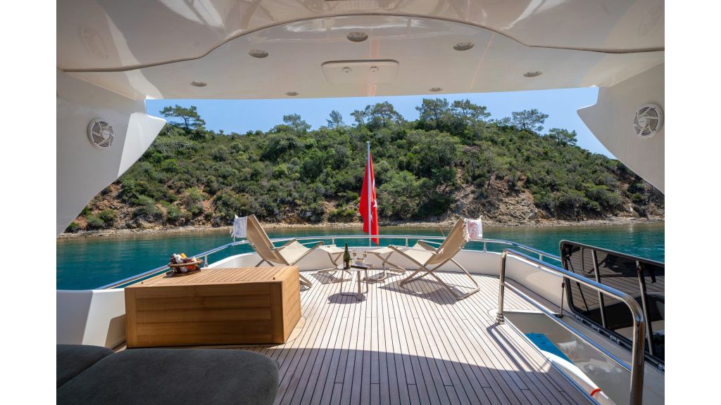 coral yacht (268) master