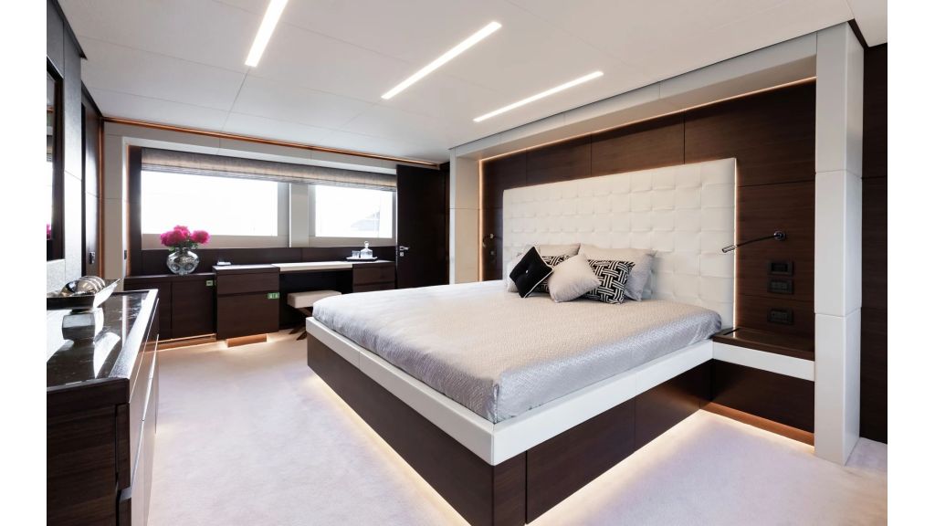 Majesty 38m 2018 04