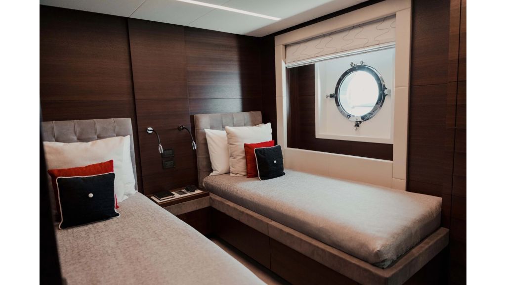 Majesty 38m 2018 15
