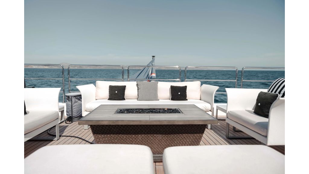 Majesty 38m 2018 17
