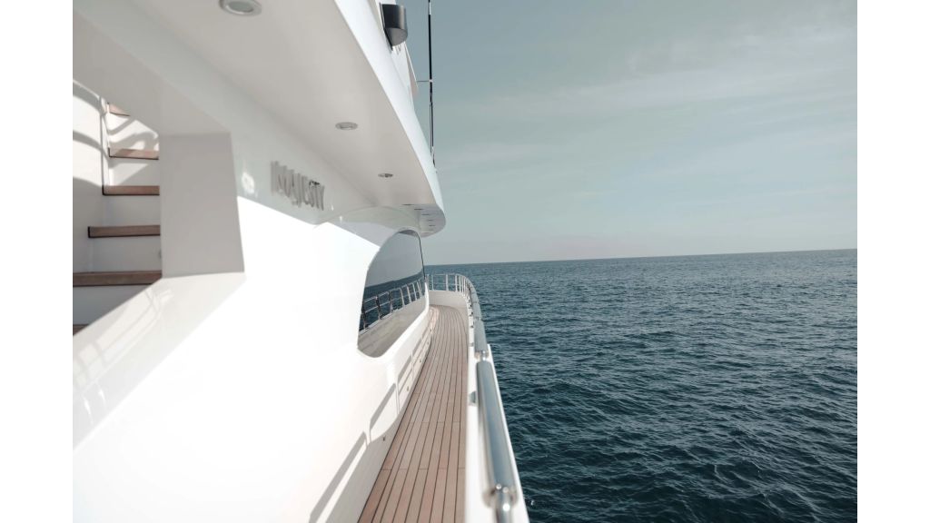 Majesty 38m 2018 23
