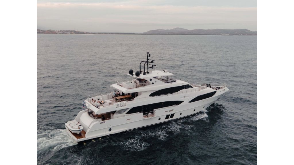Majesty 38m 2018 32