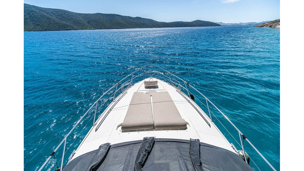 queen of angel motor yacht (508)