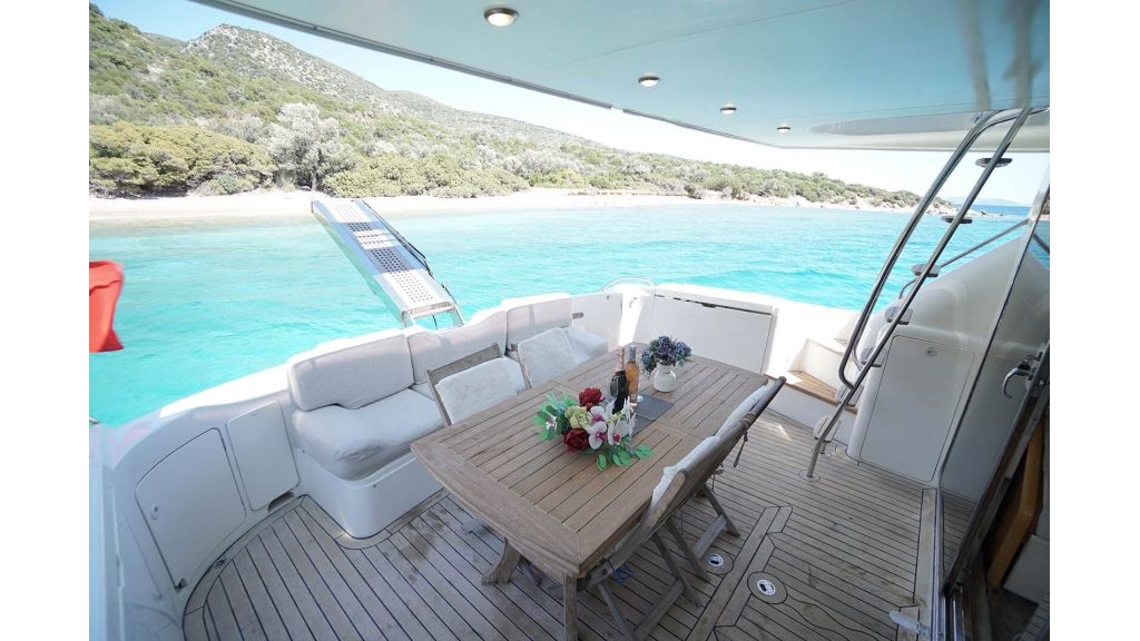 queen of angel motor yacht (512)