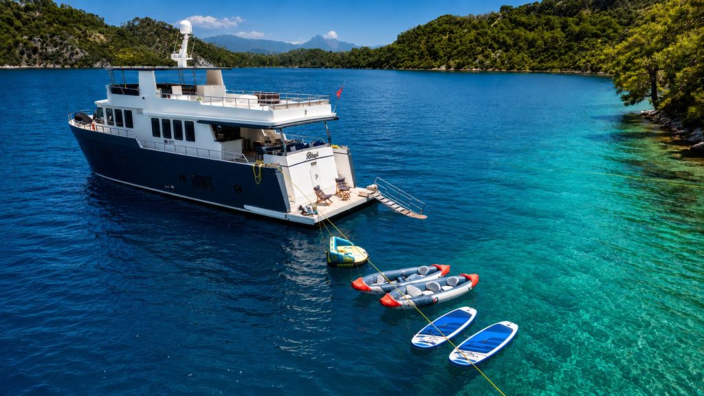 beluga motor yacht (007)