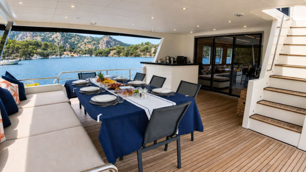 beluga motor yacht (026)