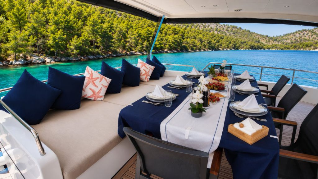 beluga motor yacht (027)